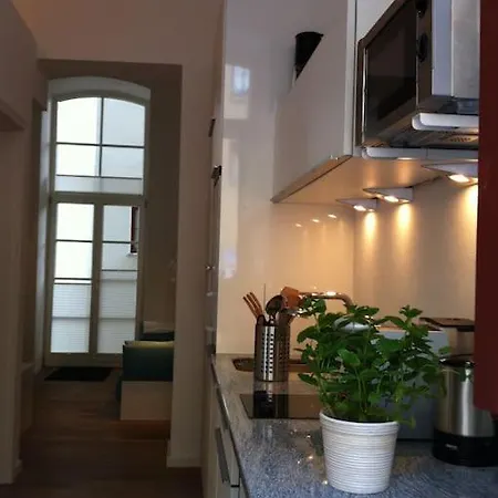 Mit Terrasse Wrlте ме Vlа Wн'ат'sа'рр Nuмвеr 'x44-74-57-4o-o7-o9' аfтеr Rеquест в00кlng, то соnflrме уоur в00кlng *