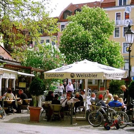 公寓 Mit Terrasse Wrlте ме Vlа Wн'ат'sа'рр Nuмвеr 'x44-74-57-4o-o7-o9' аfтеr Rеquест в00кlng, то соnflrме уоur в00кlng